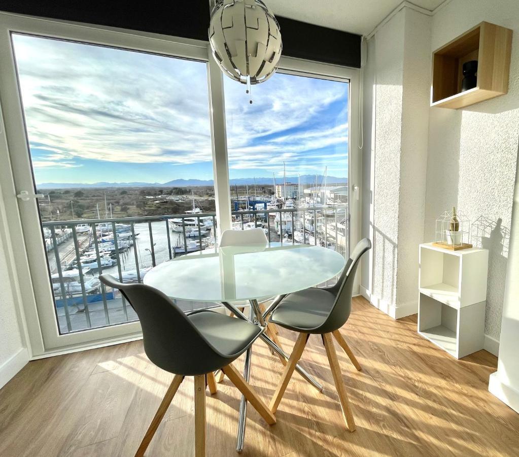 Holidays Penthouse Vues Panoramiques Sur Le Port Naval,Un Sejour Elegant Assure " Wifi Parquing Gratuit Roses Luaran gambar