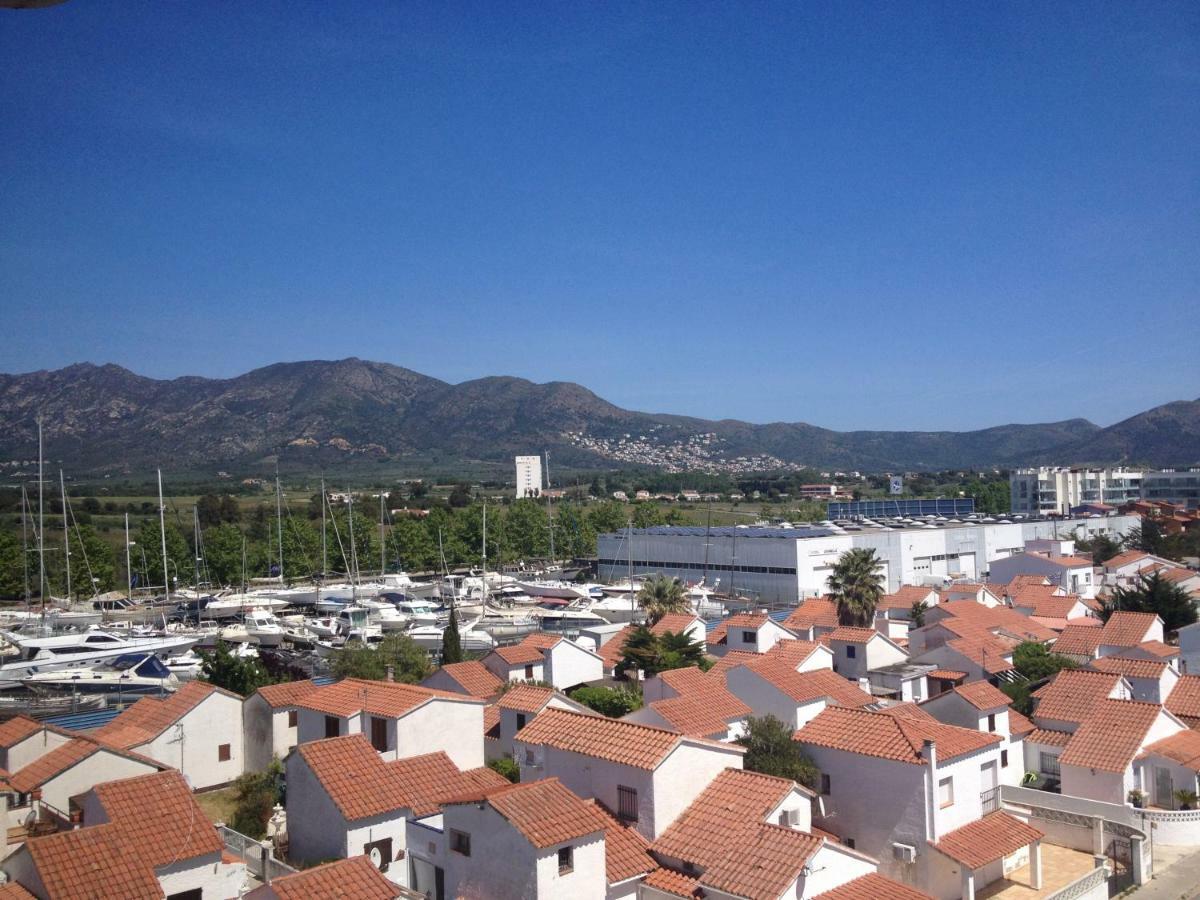 Holidays Penthouse Vues Panoramiques Sur Le Port Naval,Un Sejour Elegant Assure " Wifi Parquing Gratuit Roses Luaran gambar