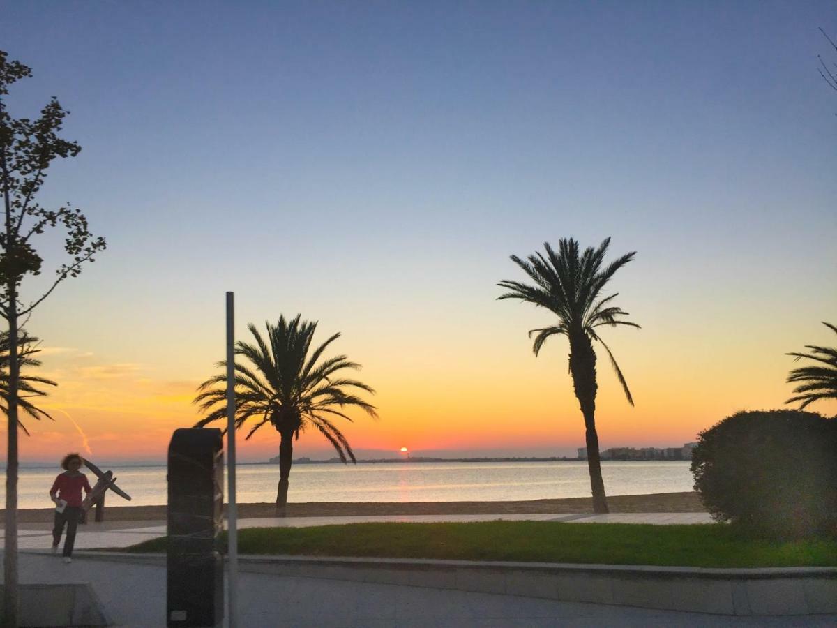 Holidays Penthouse Vues Panoramiques Sur Le Port Naval,Un Sejour Elegant Assure " Wifi Parquing Gratuit Roses Luaran gambar