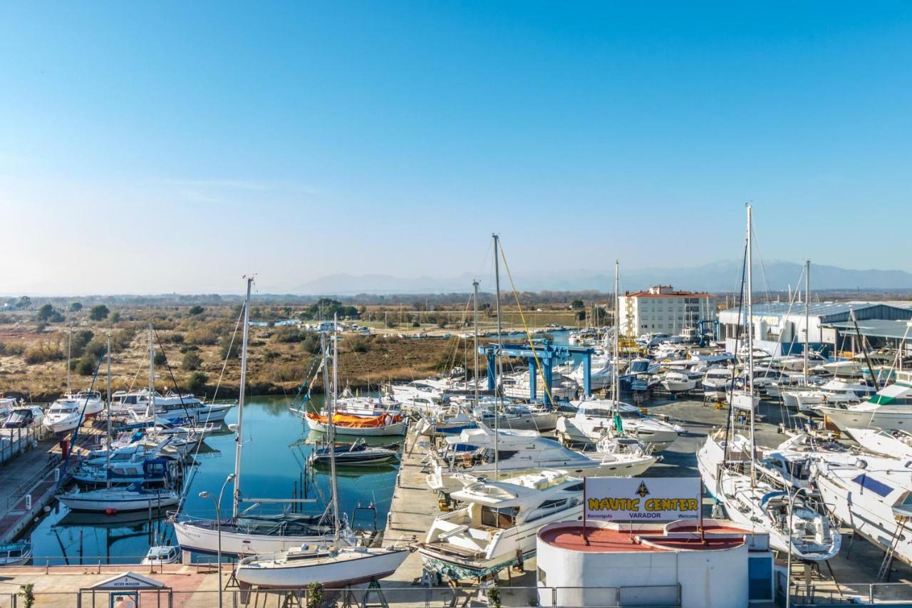 Holidays Penthouse Vues Panoramiques Sur Le Port Naval,Un Sejour Elegant Assure " Wifi Parquing Gratuit Roses Luaran gambar