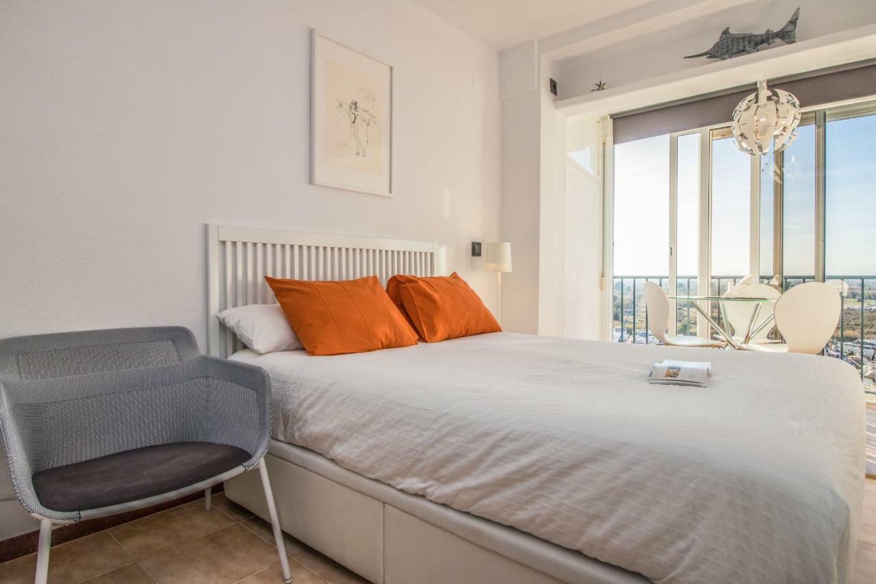 Holidays Penthouse Vues Panoramiques Sur Le Port Naval,Un Sejour Elegant Assure " Wifi Parquing Gratuit Roses Luaran gambar